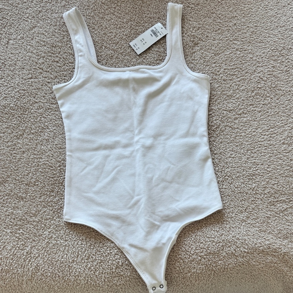 Abercrombie & Fitch sleeveless bodysuit